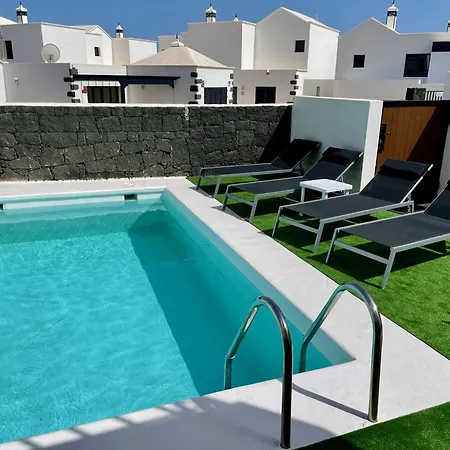 Erimar Luxe 2-slaapkamer Met Verwarmd Privézwembad Villa Playa Blanca (Lanzarote)